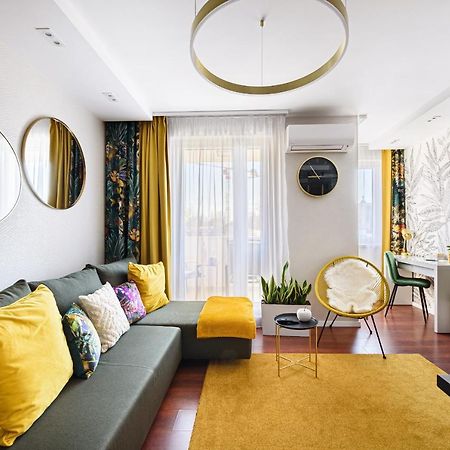 Hid19 Apartman Gyor Belvaros-Free Parking-Terrace Az Rq Vizi Elmenypark Es Gyogyfuerdonel Εξωτερικό φωτογραφία