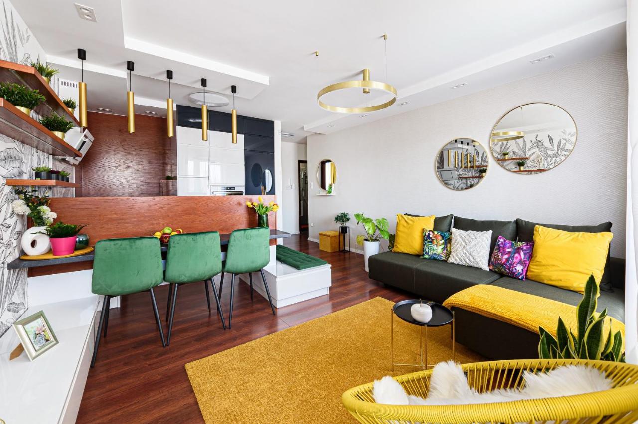 Hid19 Apartman Gyor Belvaros-Free Parking-Terrace Az Rq Vizi Elmenypark Es Gyogyfuerdonel Εξωτερικό φωτογραφία